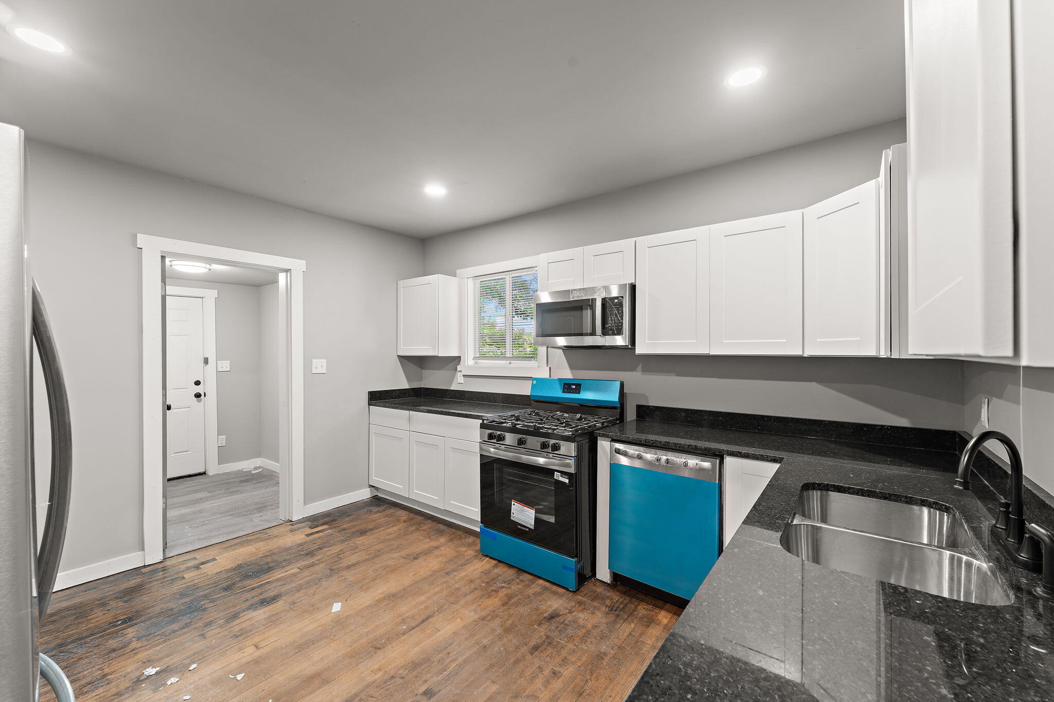 1522 Cleveland Street Gary, IN 46404 - Photo 13 of 30 2048x1365