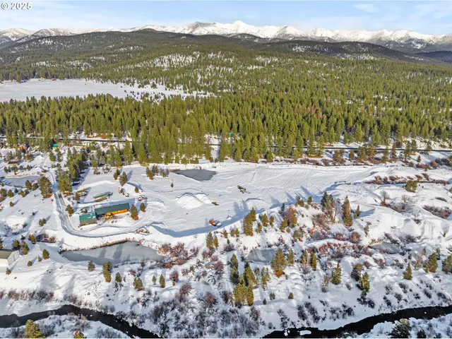 an outdoor view of a house