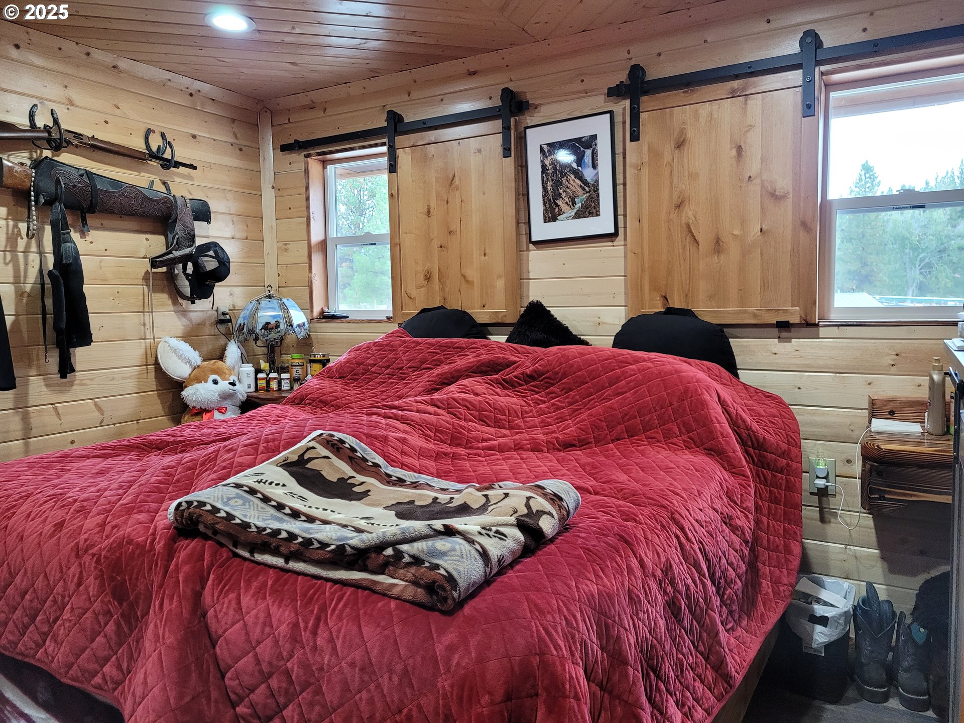 1 Iron Horse Loop Sumpter, OR 97877 - Photo 28 of 40 a bed sitting in a bedroom next to a window