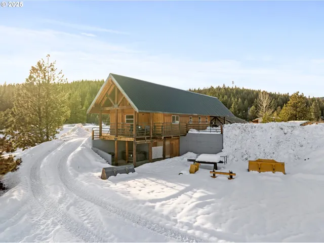 a view of lake view and mountain view