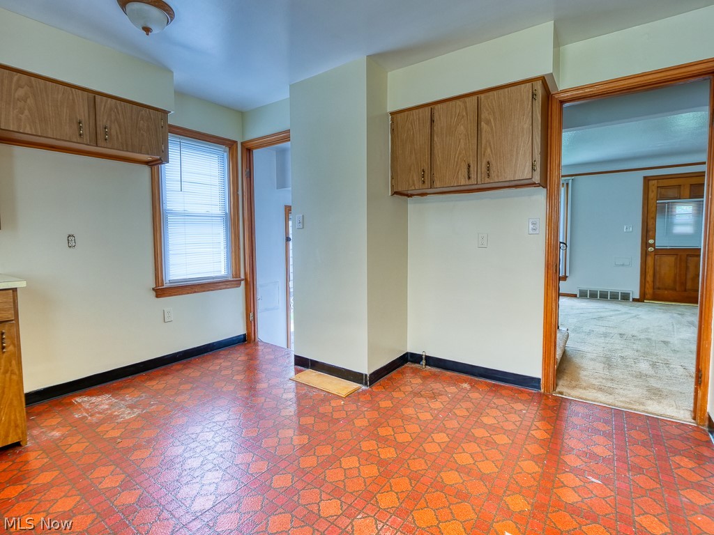 6202 Ridgewood Avenue Parma, OH 44129 - Photo 15 of 24
