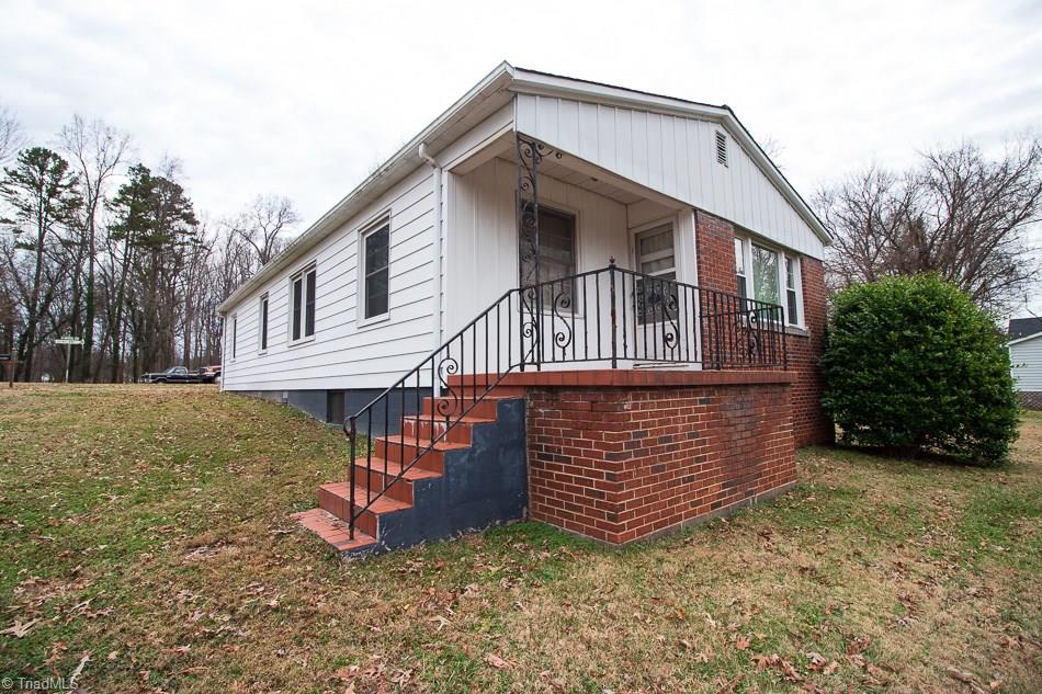 17 Carnes Road Southwest Winston-Salem, NC 27127 - Photo 15 of 16 Side View