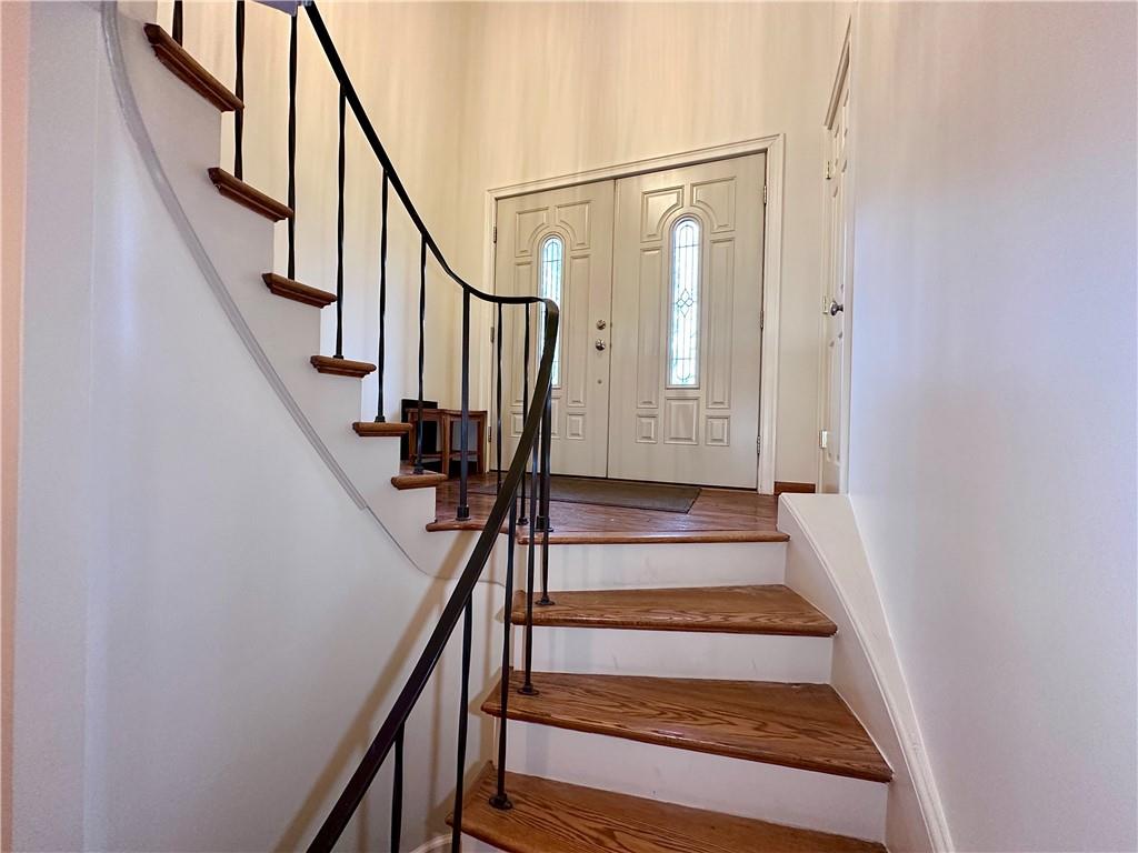 214 Raptor Circle New Castle, PA 16105 - Photo 8 of 35 Gallery Image 8