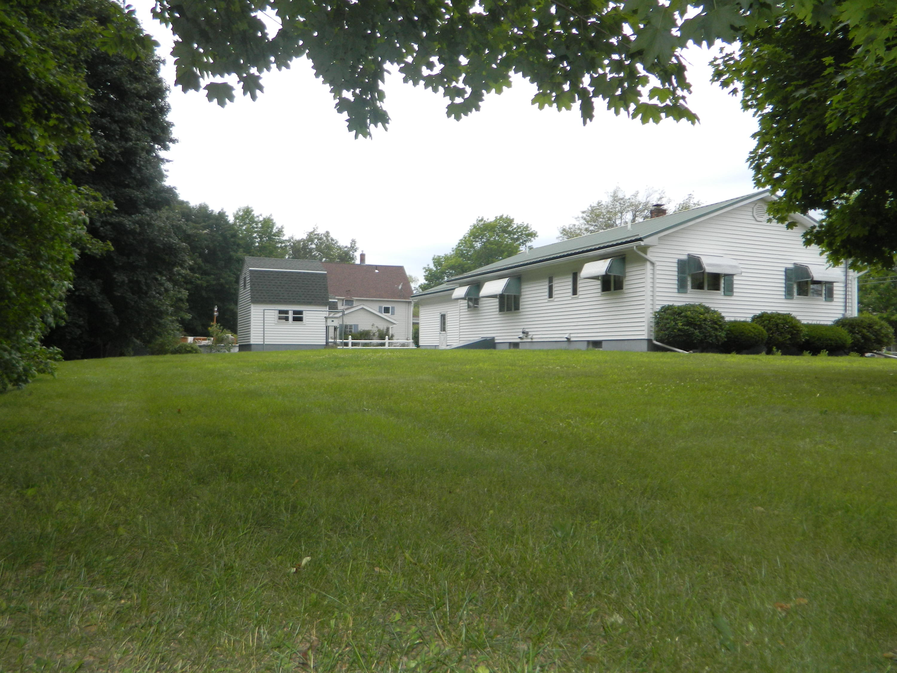 127 Pleasant Street Springvale, ME 04083 - Photo 2 of 47 DSCN7400