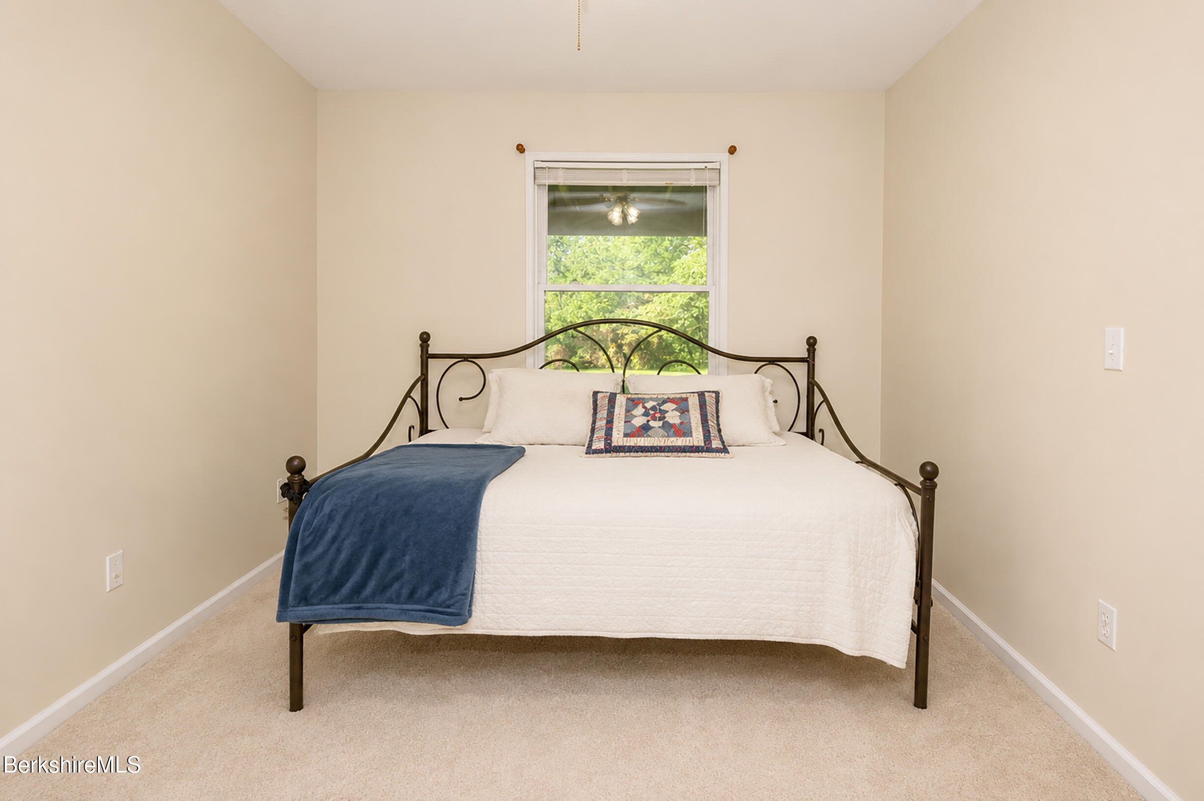 120 North Hoosac Road Williamstown, MA 01267 - Photo 28 of 47 vincentcarusophotography_120NHoosac_2026