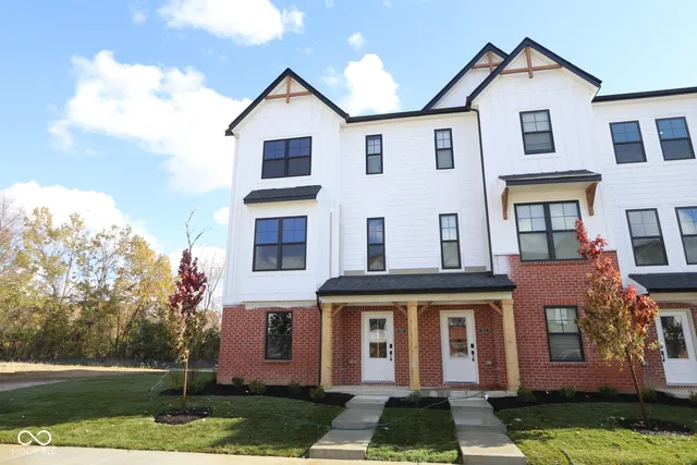 $350,990 | 4507 Yellowwood Avenue, Brownsburg, IN 46112