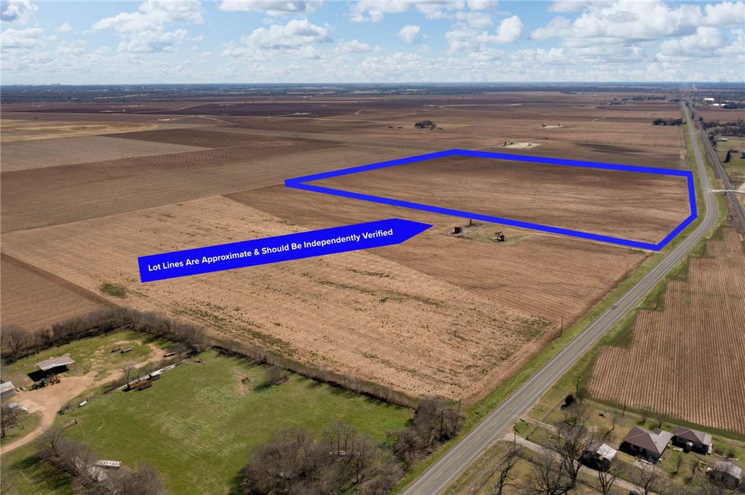 12485 Sandy Point Road Bryan, TX 77807 - Photo 4 of 14