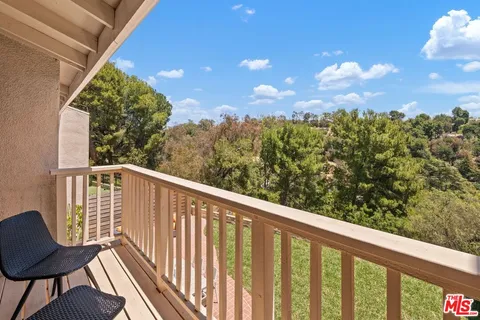 $1,915,000 | 2632 Claray Drive, Los Angeles, CA 90077