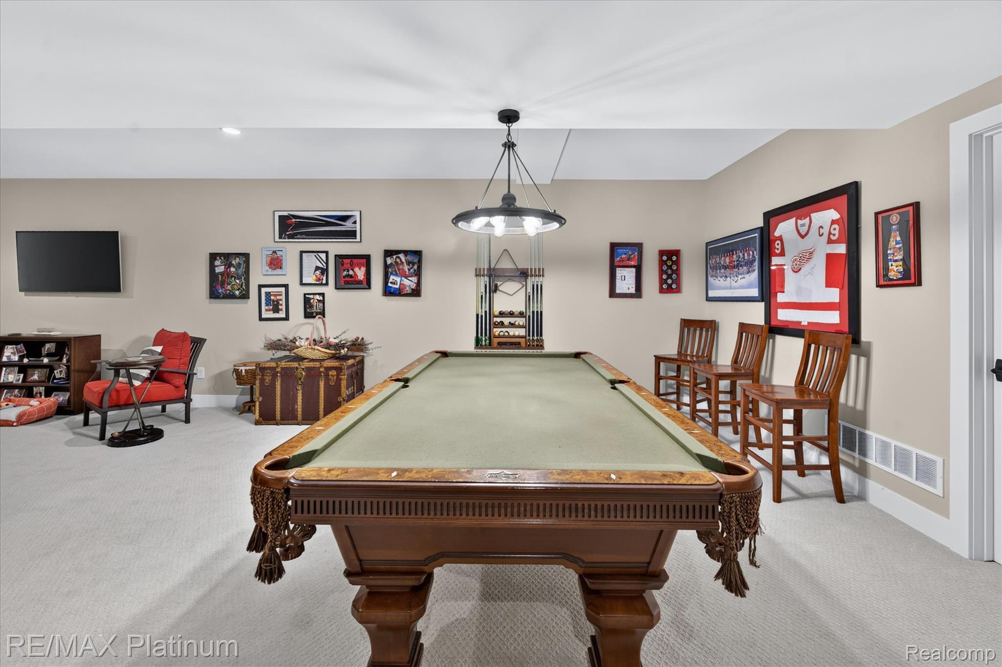 2676 Crooked Lake Road Howell, MI 48843 - Photo 35 of 60 Game room
