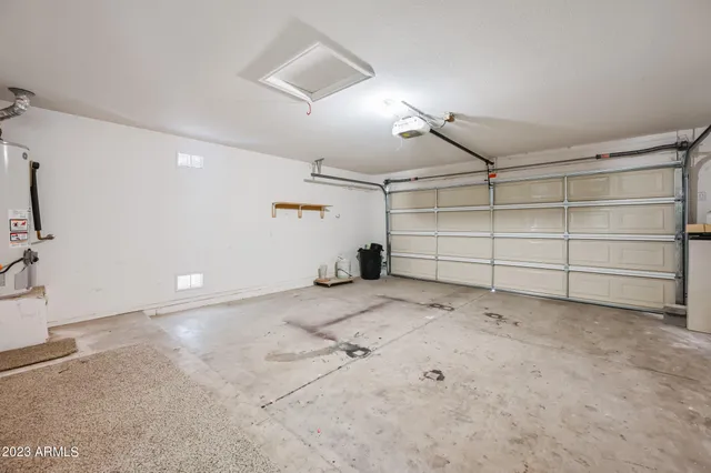 $2,000 | 7253 East Kiva Avenue, Mesa, AZ 85209