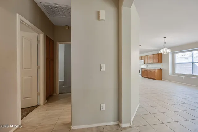 $2,000 | 7253 East Kiva Avenue, Mesa, AZ 85209