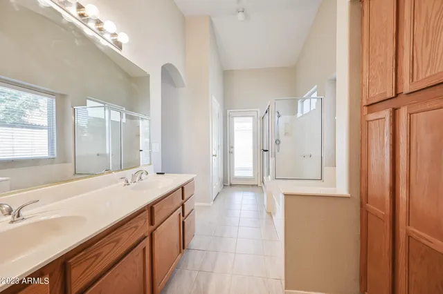 $2,000 | 7253 East Kiva Avenue, Mesa, AZ 85209