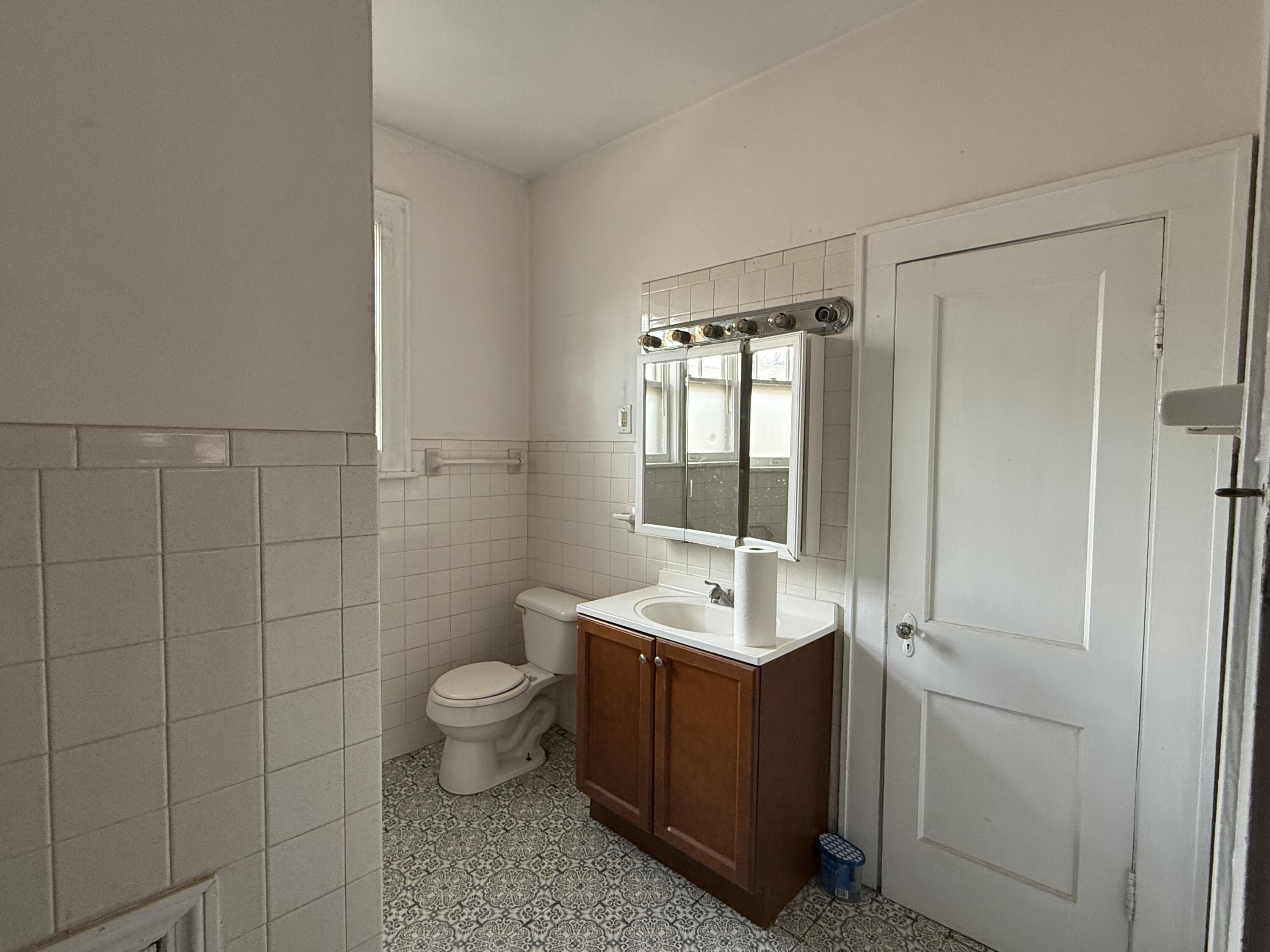 1342 Craig Robertson Road Southeast Roanoke, VA 24014 - Photo 11 of 42 IMG_3544