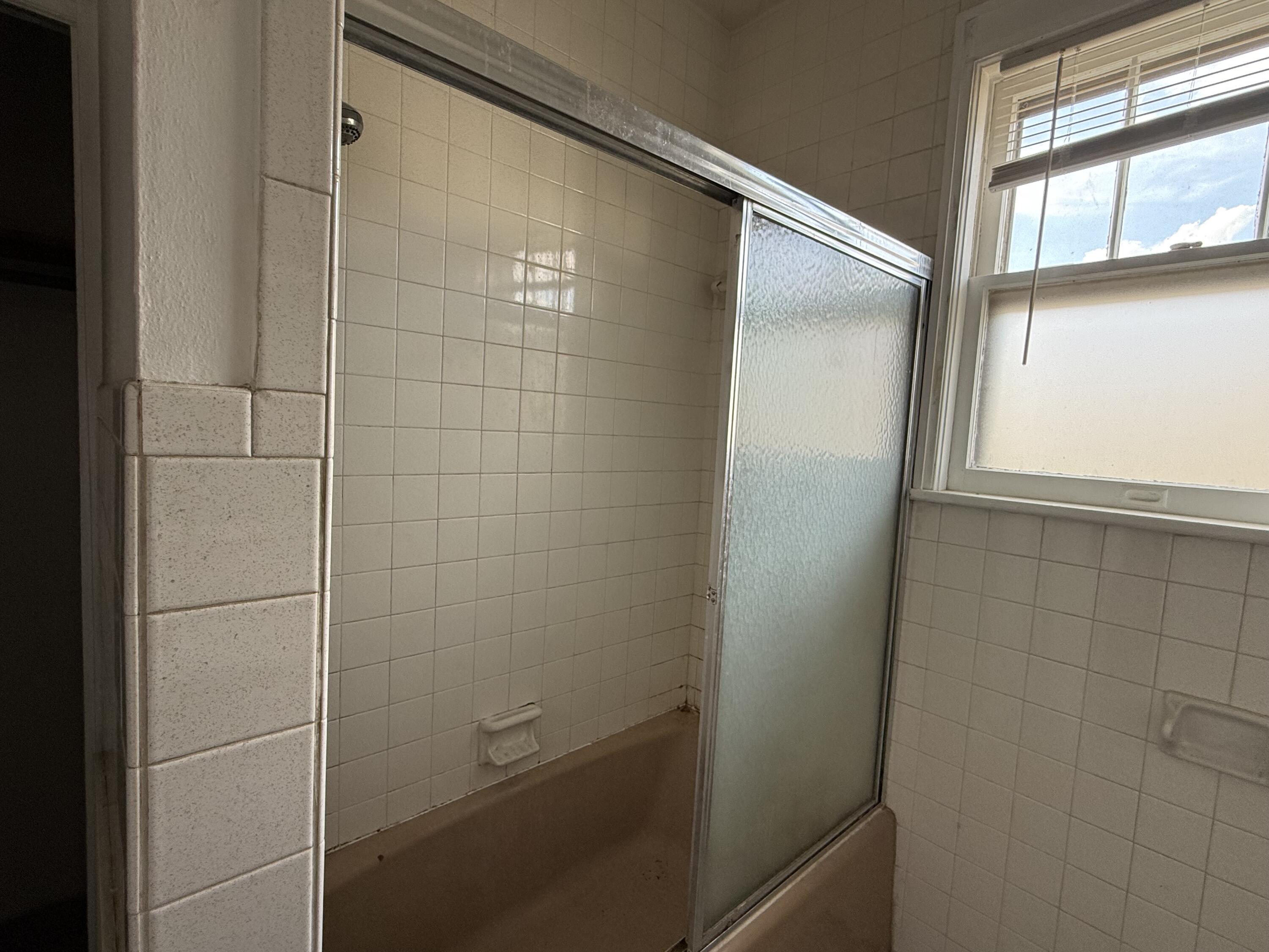 1342 Craig Robertson Road Southeast Roanoke, VA 24014 - Photo 13 of 42 IMG_3546