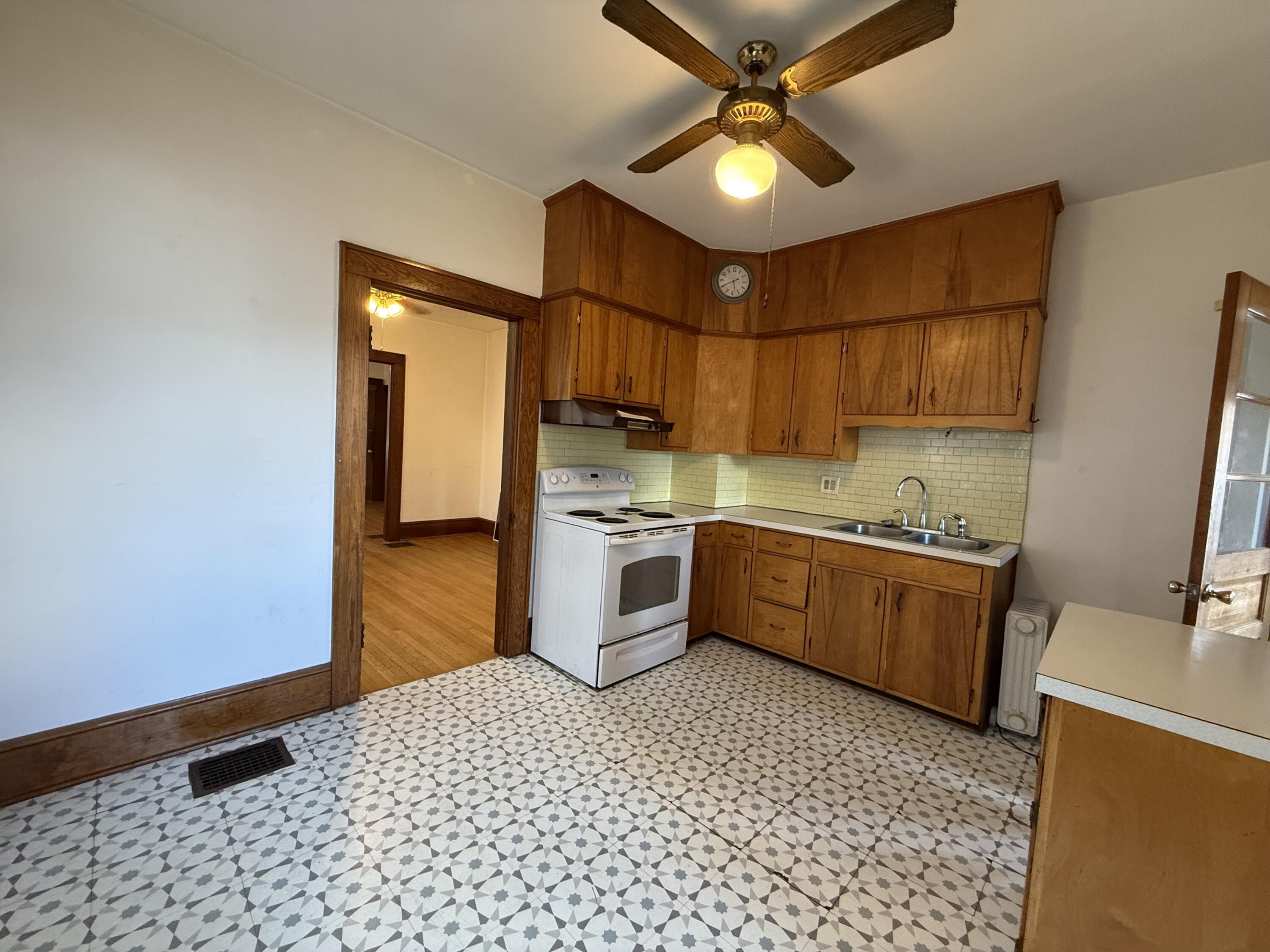 1342 Craig Robertson Road Southeast Roanoke, VA 24014 - Photo 24 of 42 IMG_3558