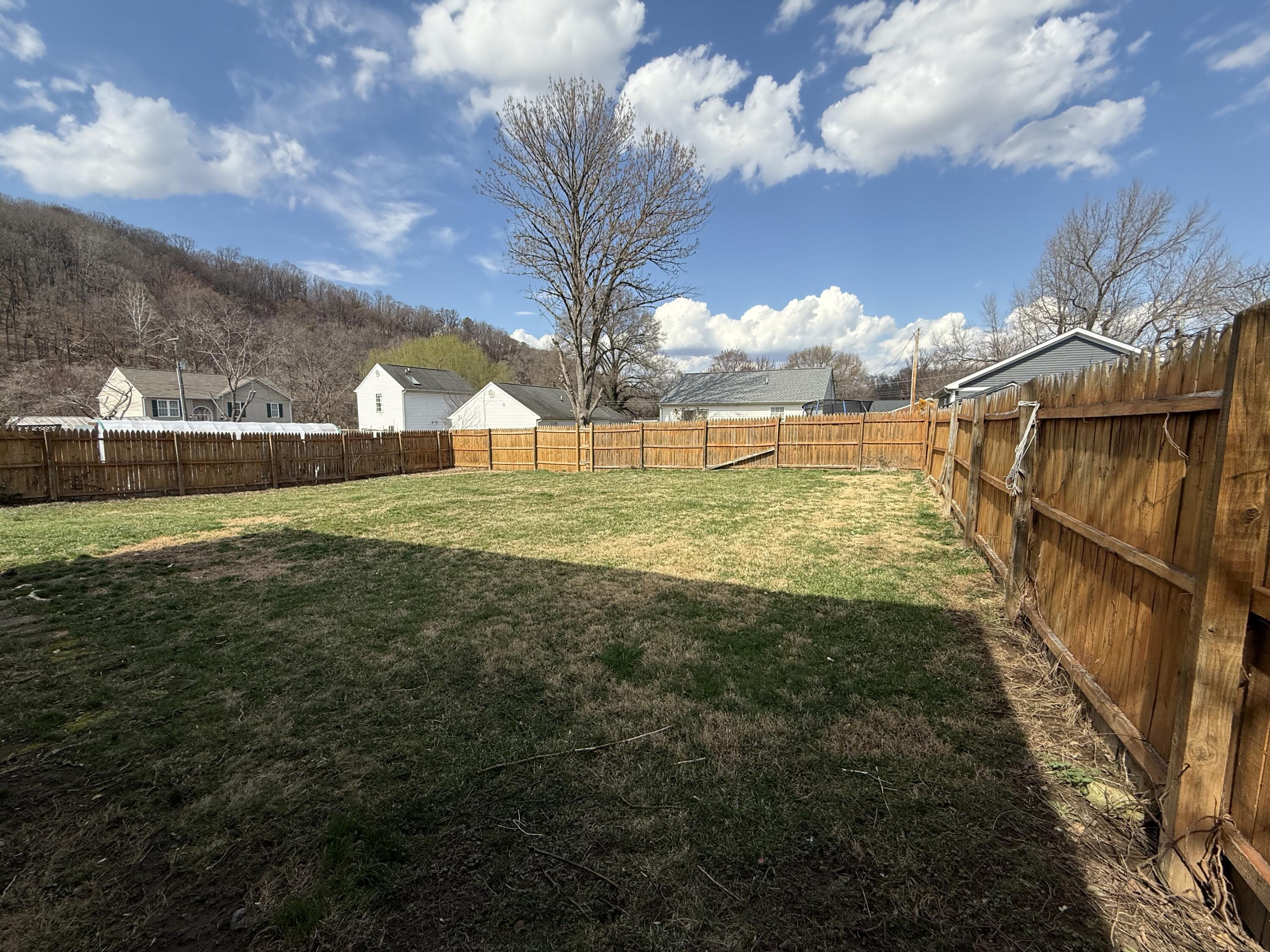 1342 Craig Robertson Road Southeast Roanoke, VA 24014 - Photo 33 of 42 IMG_3569