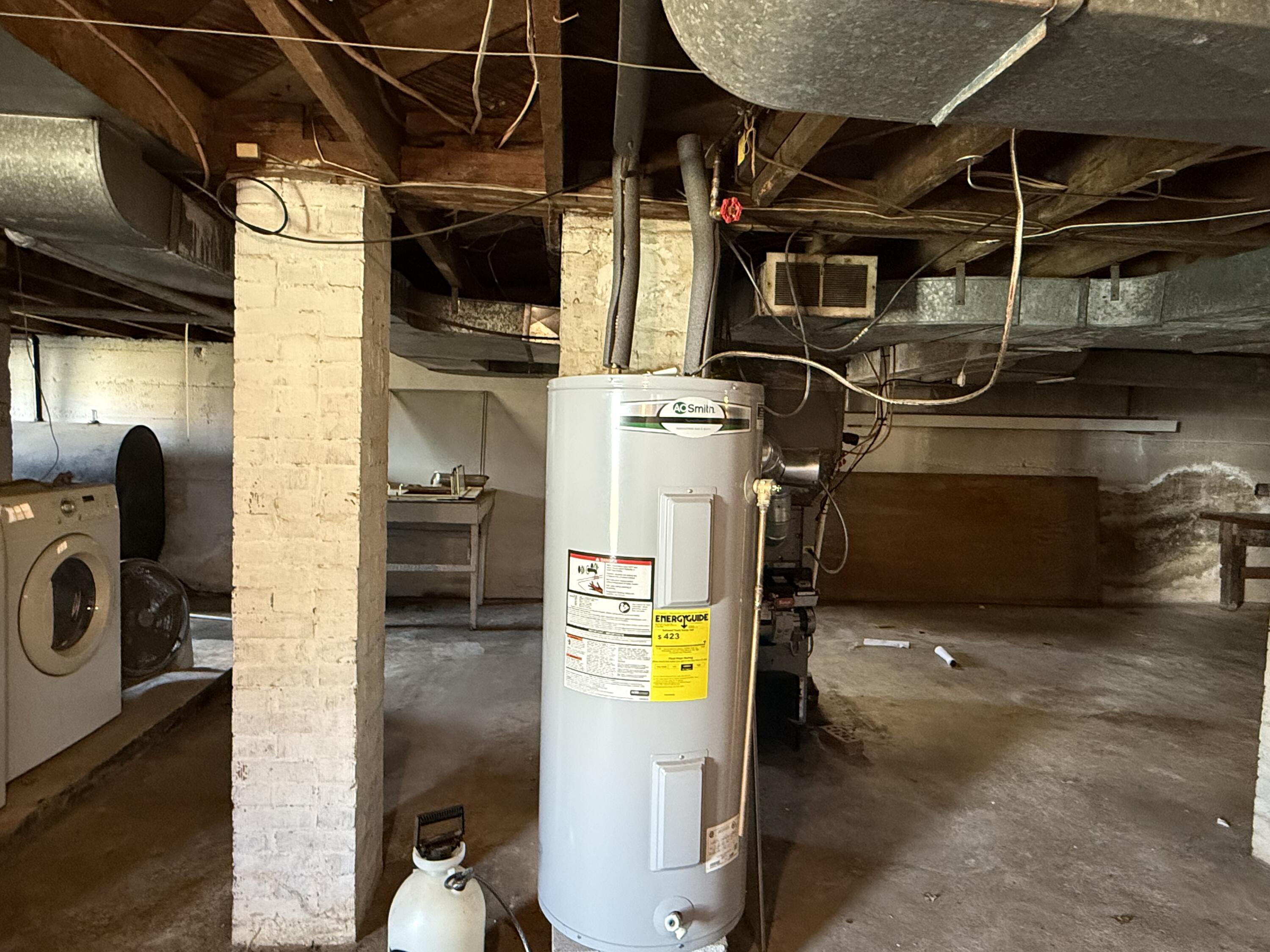 1342 Craig Robertson Road Southeast Roanoke, VA 24014 - Photo 40 of 42 IMG_3576