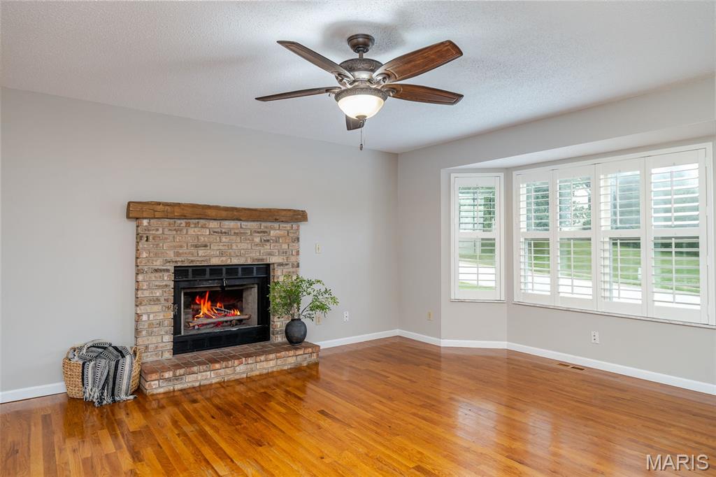 7716 Meadow View Circle Union, MO 63084 - Photo 5 of 44