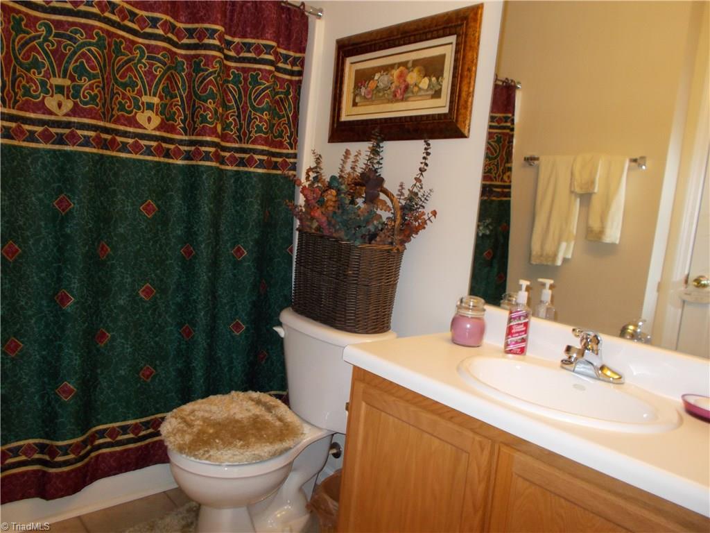 2790 WaterStone Loop High Point, NC 27265 - Photo 18 of 24 Gallery Image 18