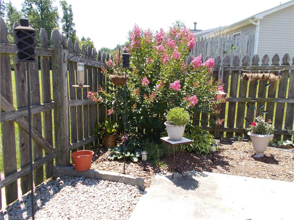 2790 WaterStone Loop High Point, NC 27265 - Photo 21 of 24 Gallery Image 21