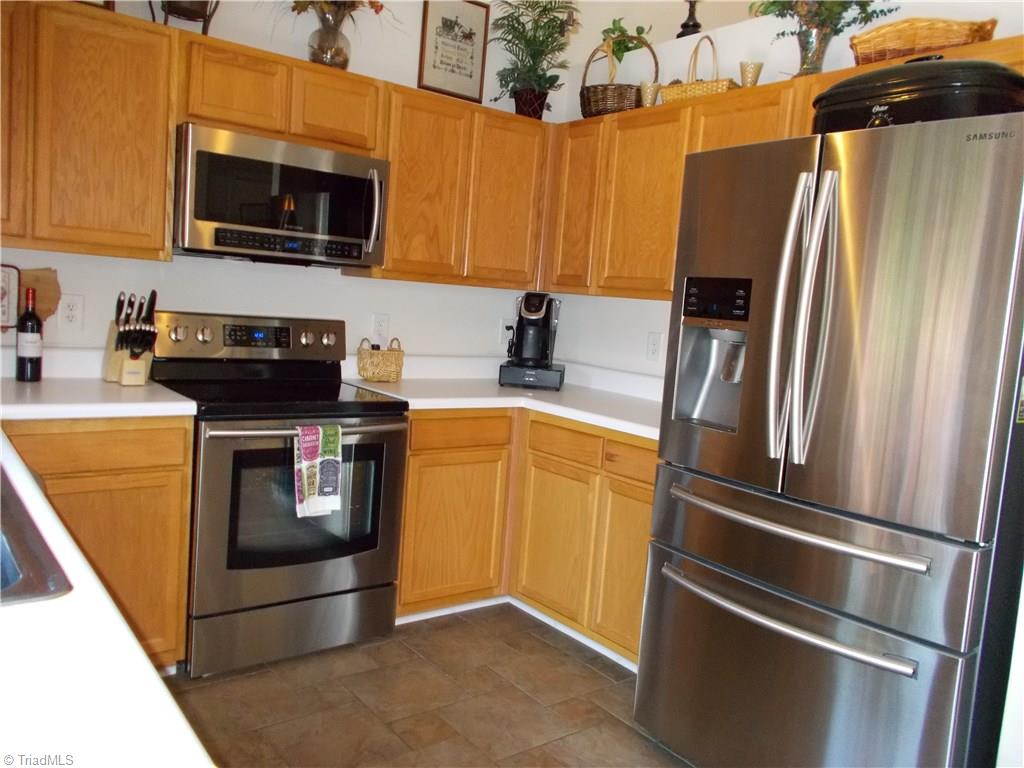2790 WaterStone Loop High Point, NC 27265 - Photo 9 of 24 Gallery Image 9