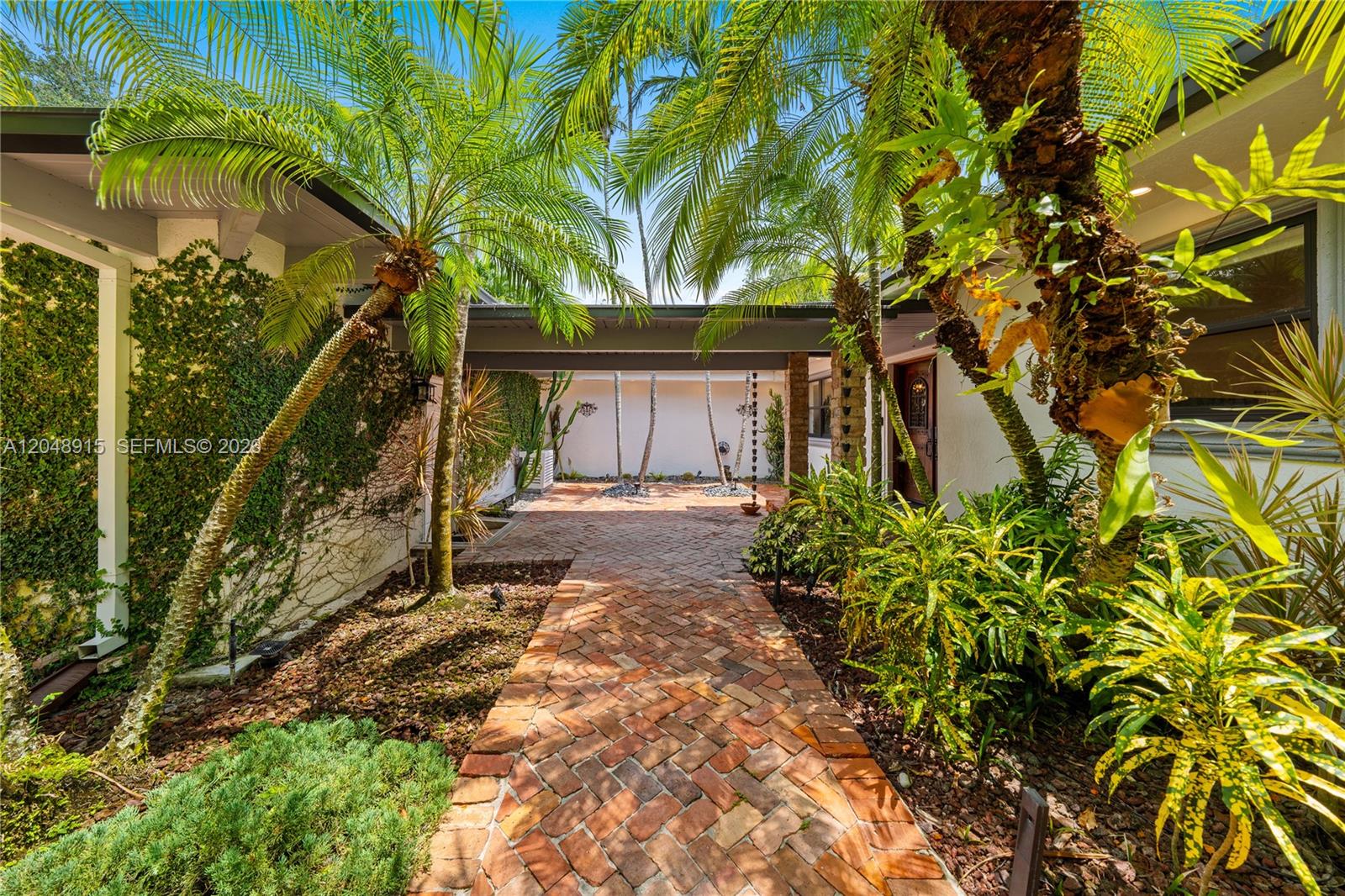 8735 Southwest 122nd Street Miami, FL 33176 - Photo 12 of 80