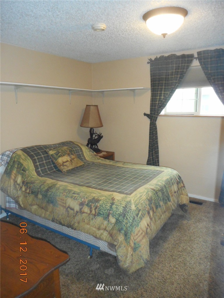 2904 Pine Road Northeast Bremerton, WA 98310 - Photo 6 of 18
