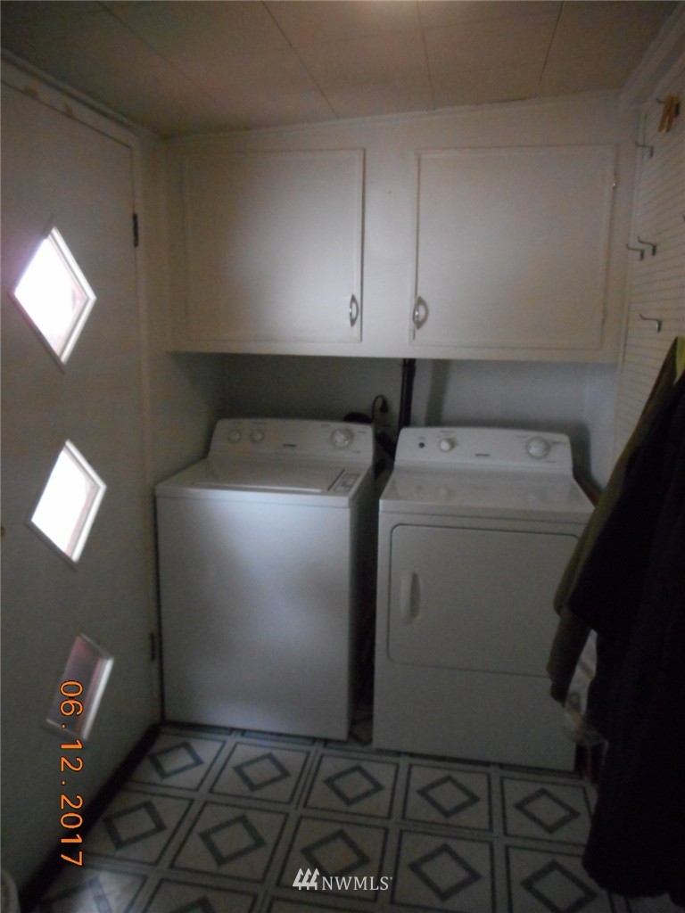 2904 Pine Road Northeast Bremerton, WA 98310 - Photo 8 of 18