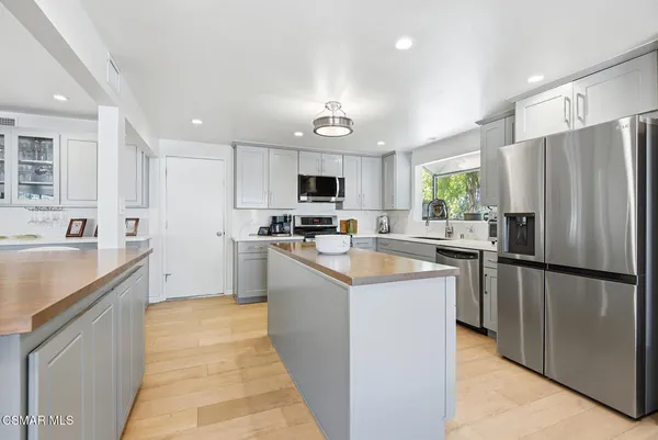 $1,149,000 | 14 Nadine Court, Newbury Park, CA 91320