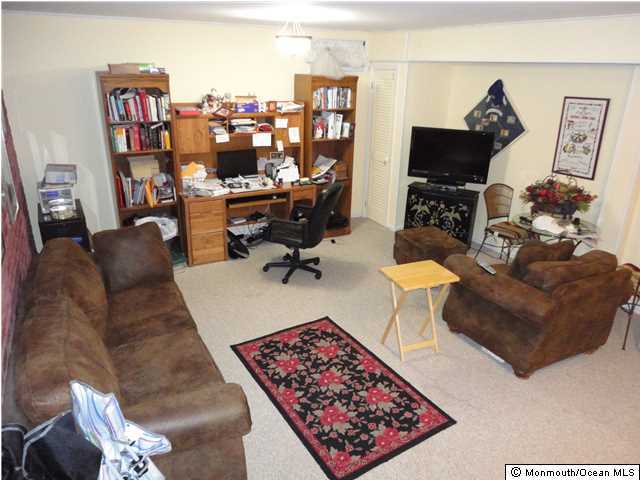 25 Wyckham Road Spring Lake Heights, NJ 07762 - Photo 4 of 18 Additional Photo