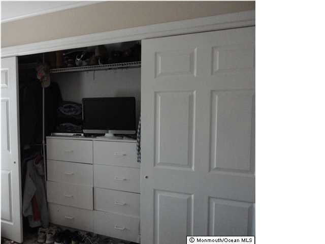 25 Wyckham Road Spring Lake Heights, NJ 07762 - Photo 5 of 18 Additional Photo