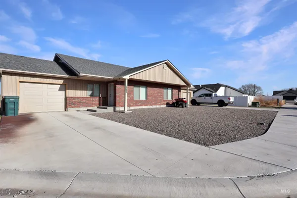 $499,000 | 1732 And 1734 Dollys Way, Heyburn, ID 83336