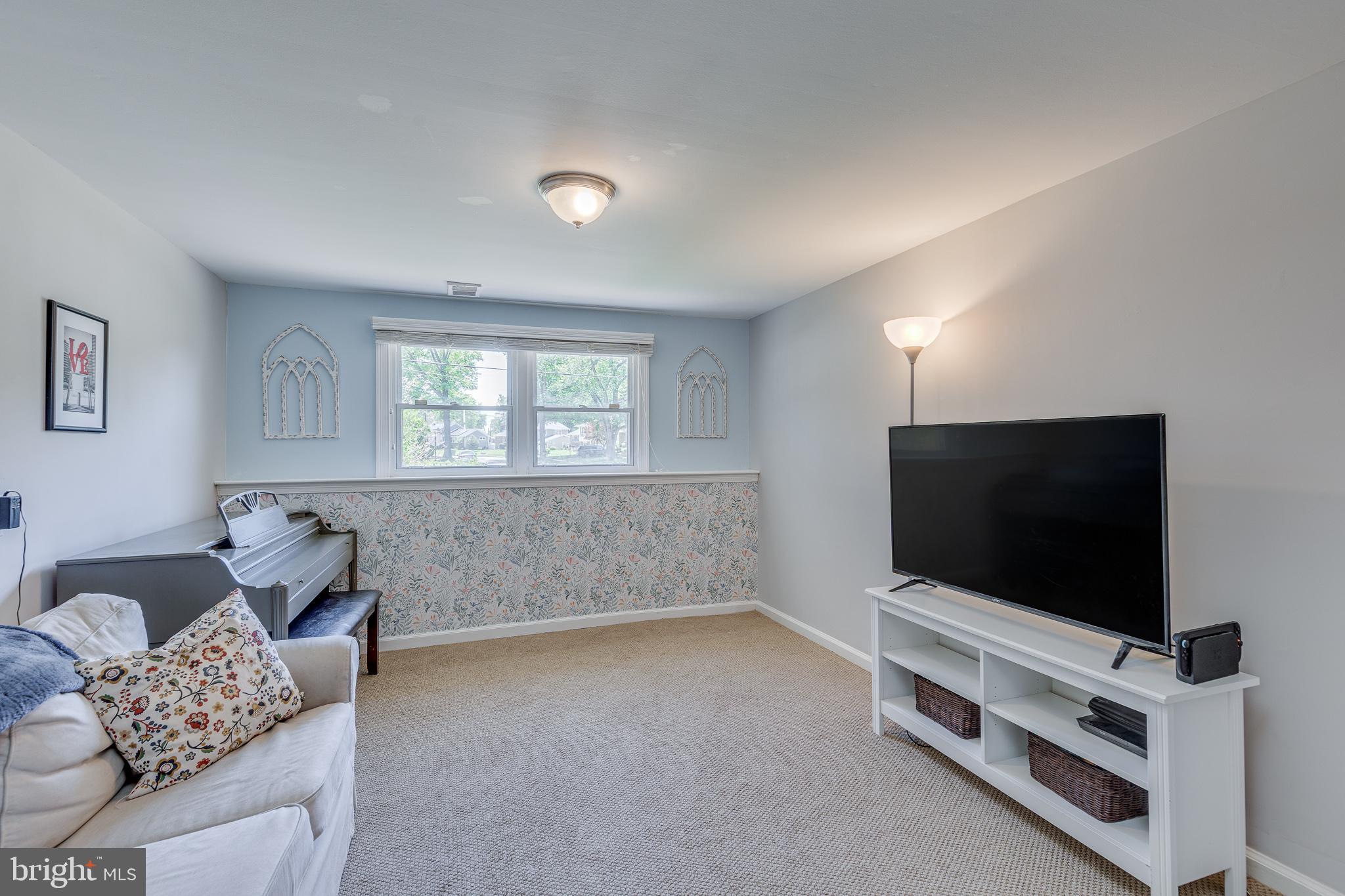 112 North Valleybrook Road Cherry Hill, NJ 08034 - Photo 13 of 36 First level family room