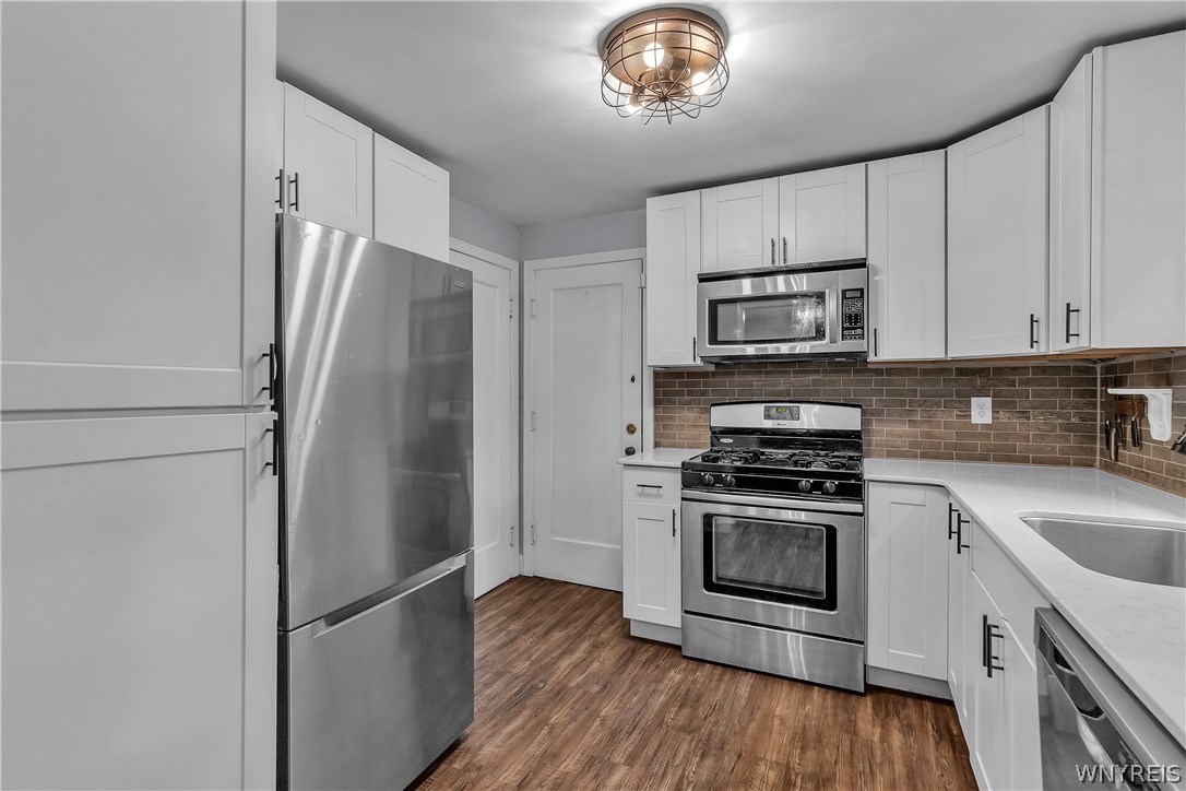 4173 Harlem Road Amherst, NY 14226 - Photo 16 of 49 Kitchen