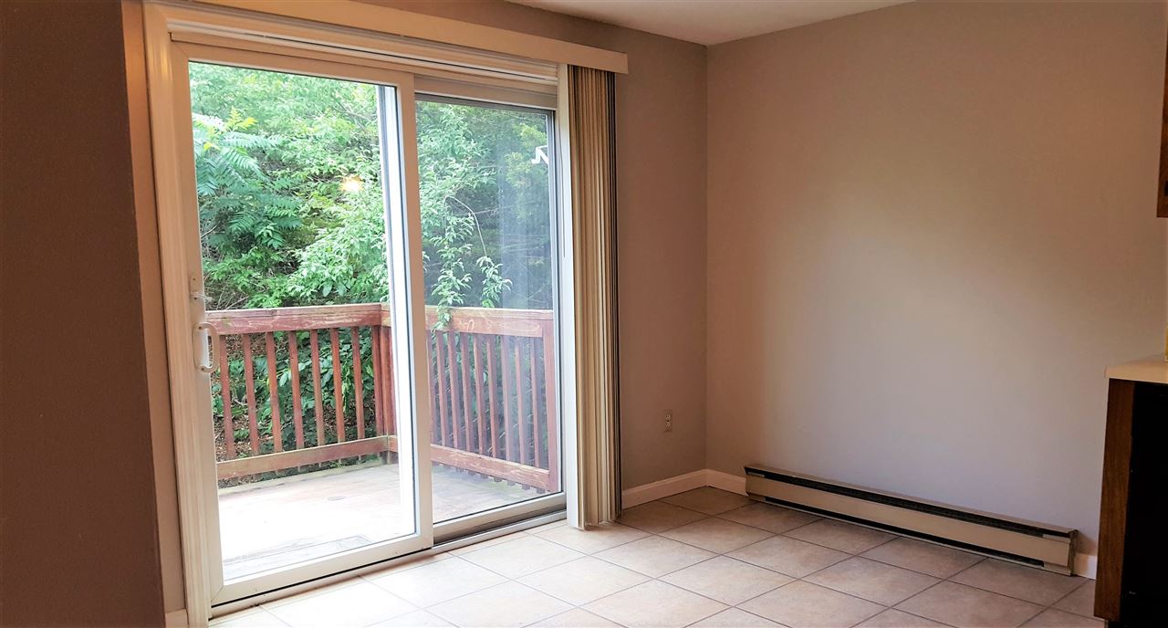 89 L Derryfield Road, Unit L Derry, NH 03038 - Photo 4 of 9