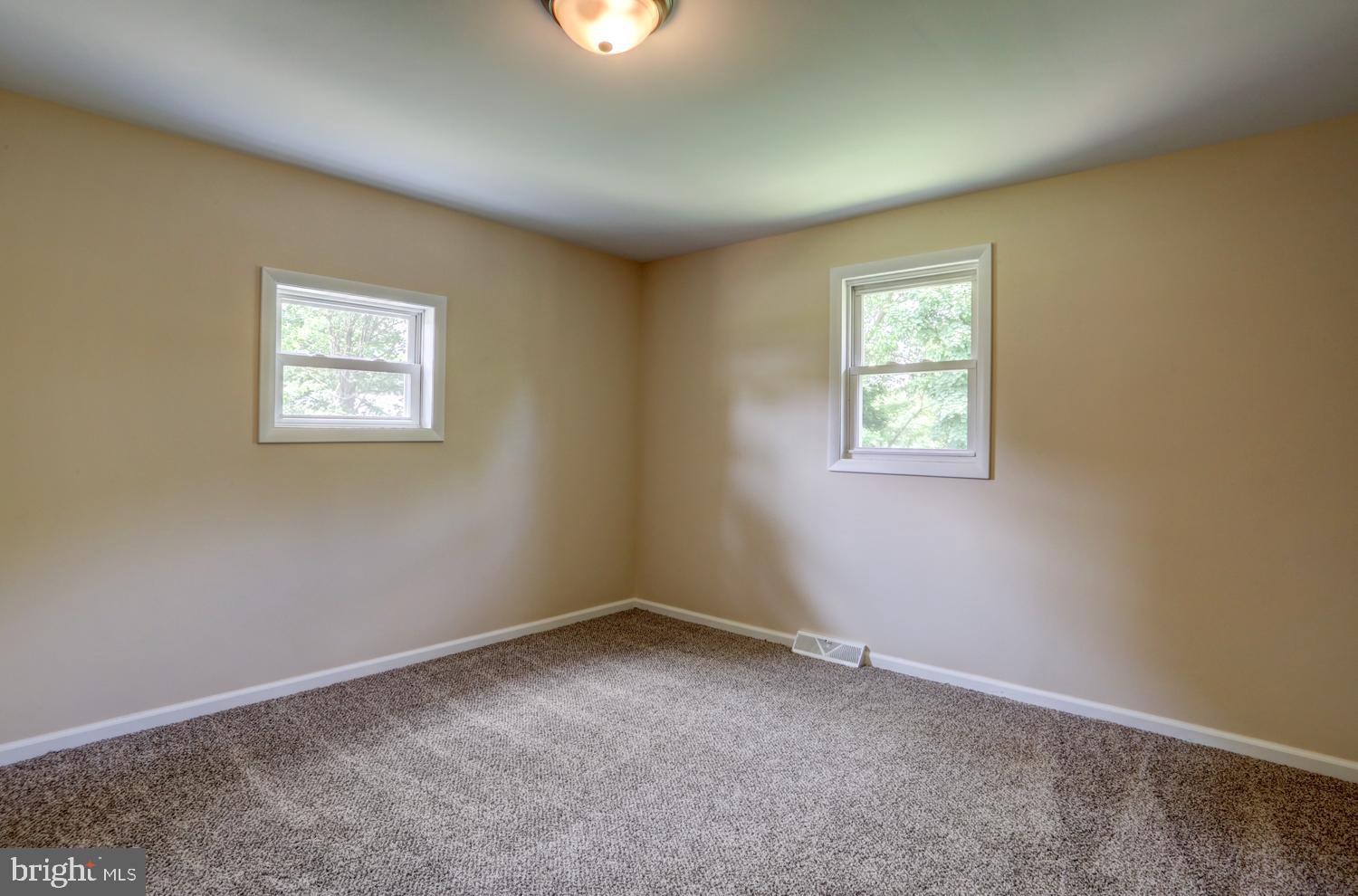 425 North Lane Lititz, PA 17543 - Photo 21 of 35