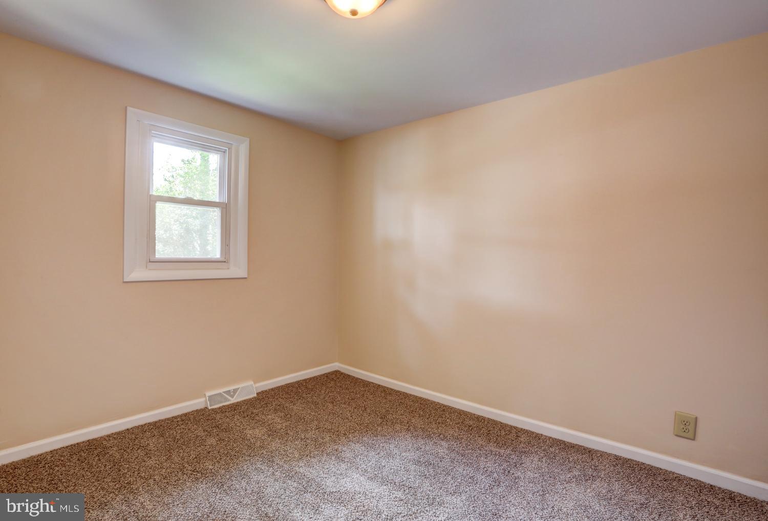 425 North Lane Lititz, PA 17543 - Photo 23 of 35
