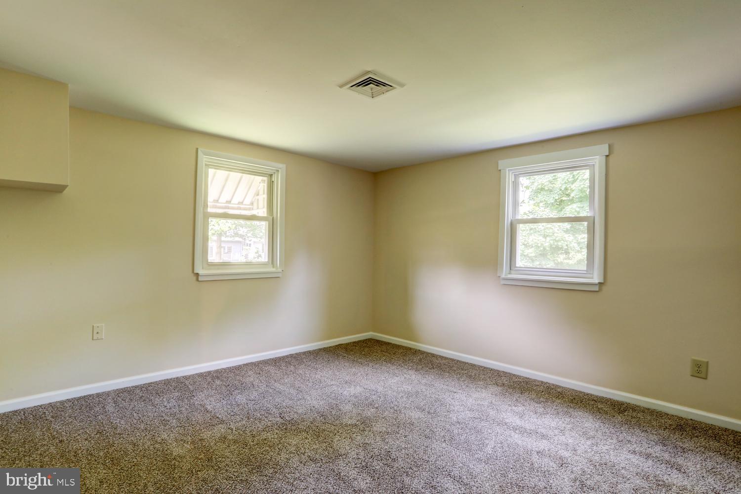 425 North Lane Lititz, PA 17543 - Photo 27 of 35
