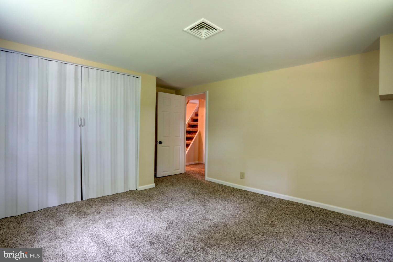 425 North Lane Lititz, PA 17543 - Photo 28 of 35