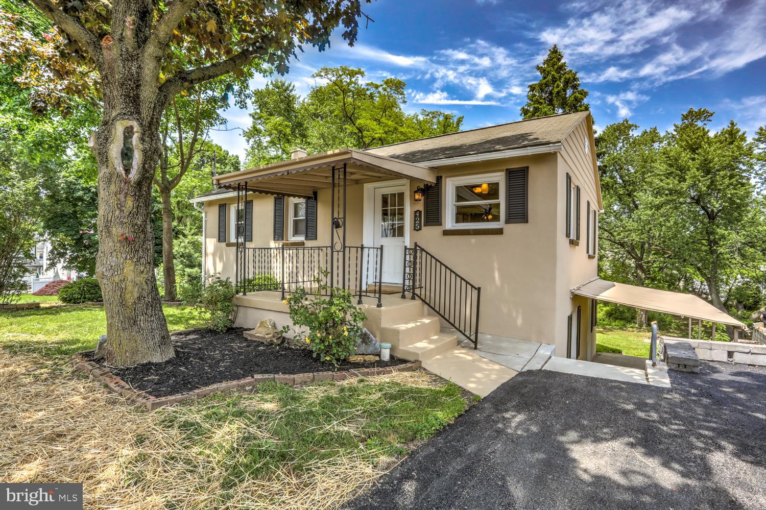 425 North Lane Lititz, PA 17543 - Photo 4 of 35