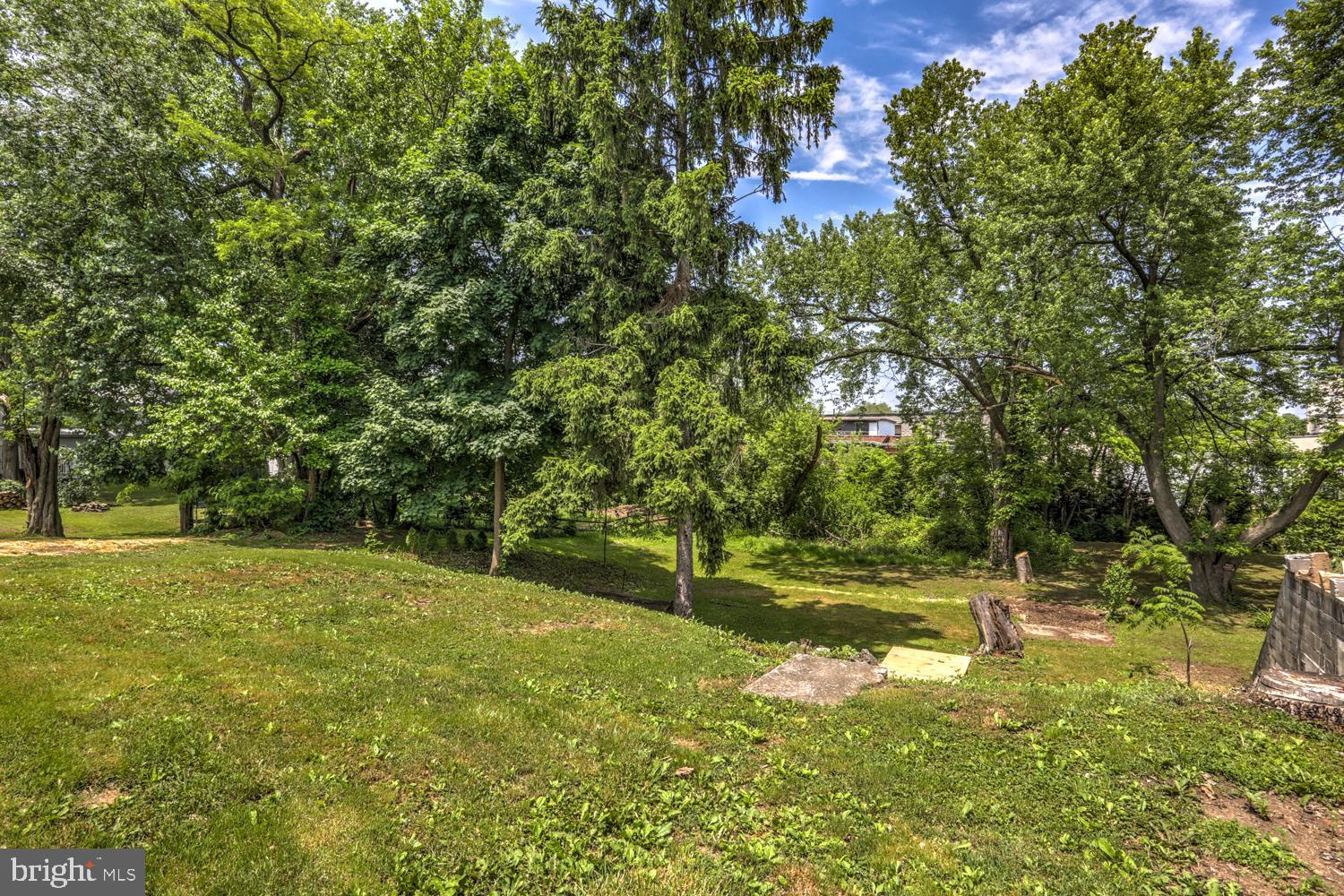 425 North Lane Lititz, PA 17543 - Photo 7 of 35