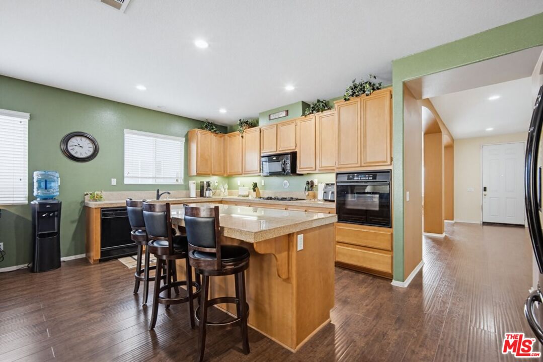 11962 Silver Loop Jurupa Valley, CA 91752 - Photo 13 of 70