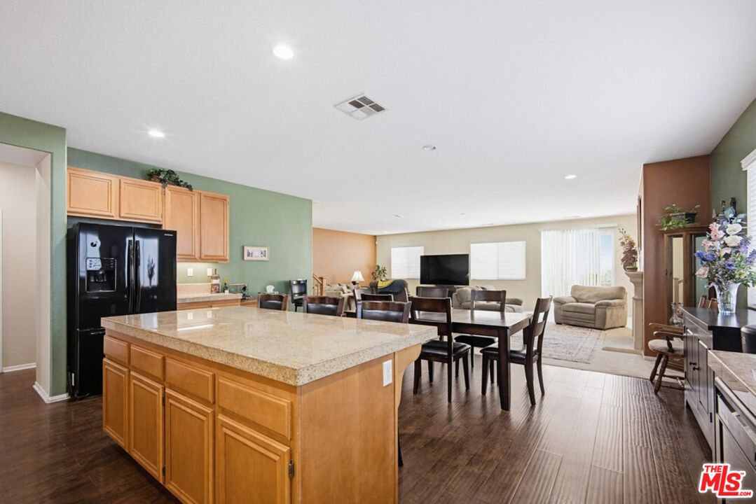 11962 Silver Loop Jurupa Valley, CA 91752 - Photo 16 of 70