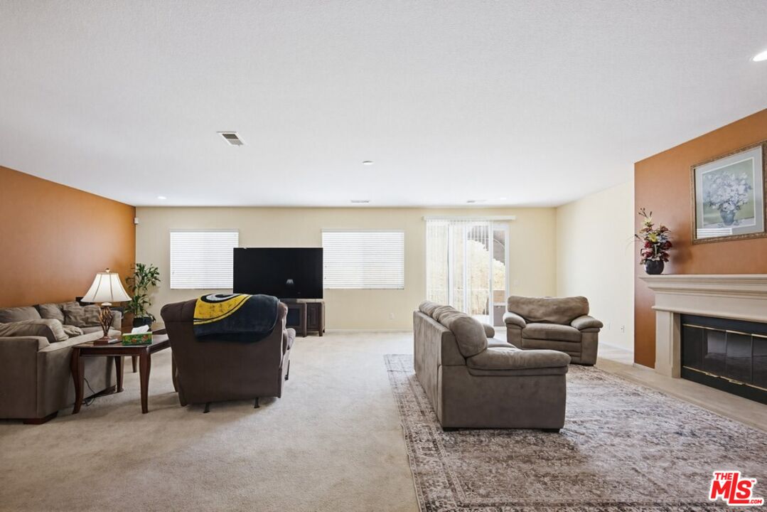 11962 Silver Loop Jurupa Valley, CA 91752 - Photo 19 of 70