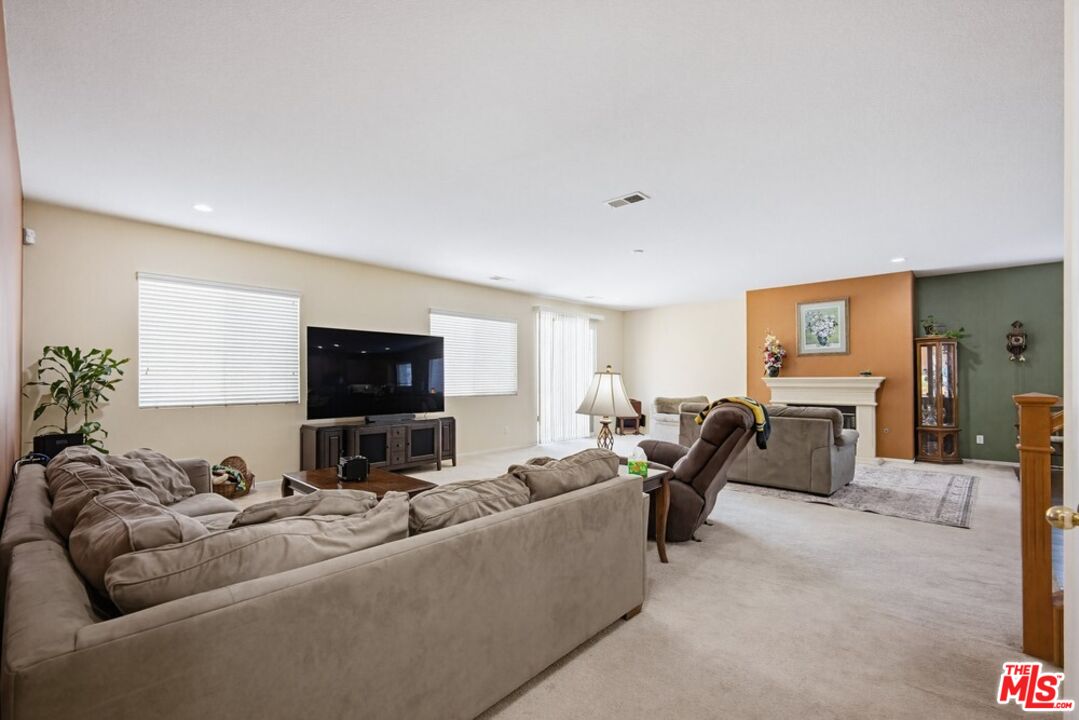 11962 Silver Loop Jurupa Valley, CA 91752 - Photo 20 of 70