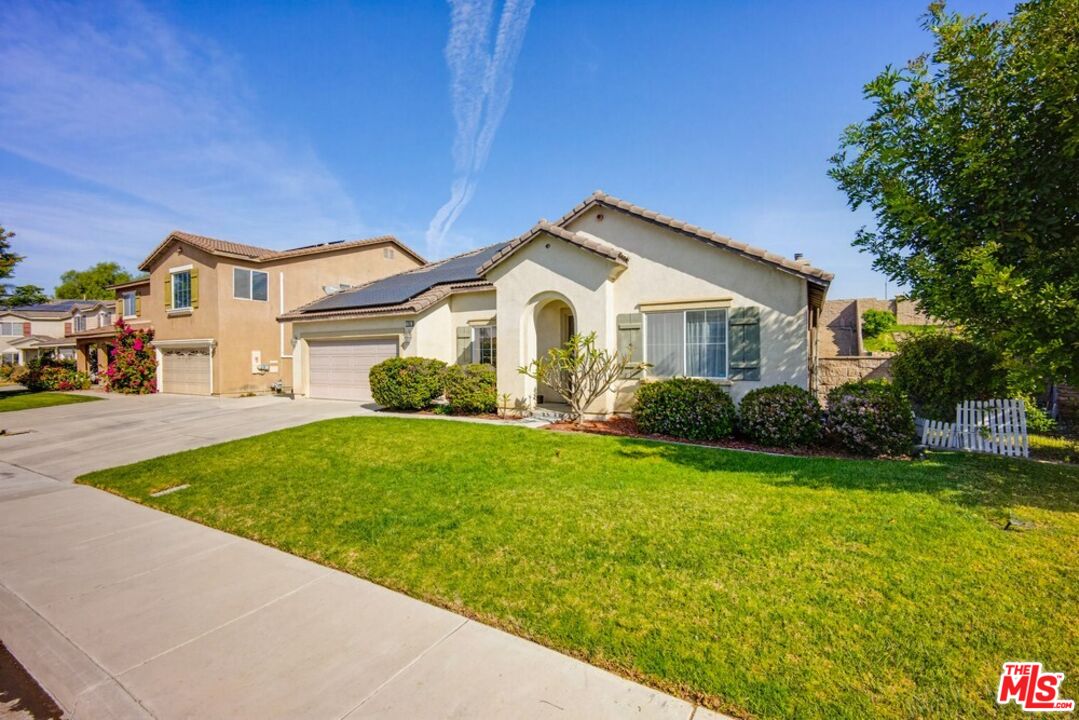 11962 Silver Loop Jurupa Valley, CA 91752 - Photo 2 of 70
