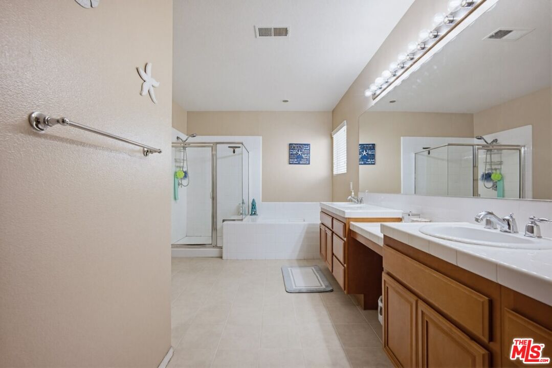 11962 Silver Loop Jurupa Valley, CA 91752 - Photo 33 of 70
