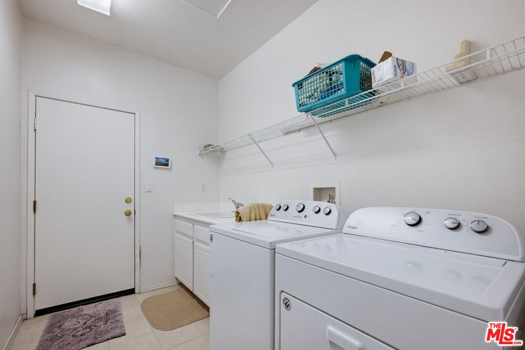 11962 Silver Loop Jurupa Valley, CA 91752 - Photo 41 of 70