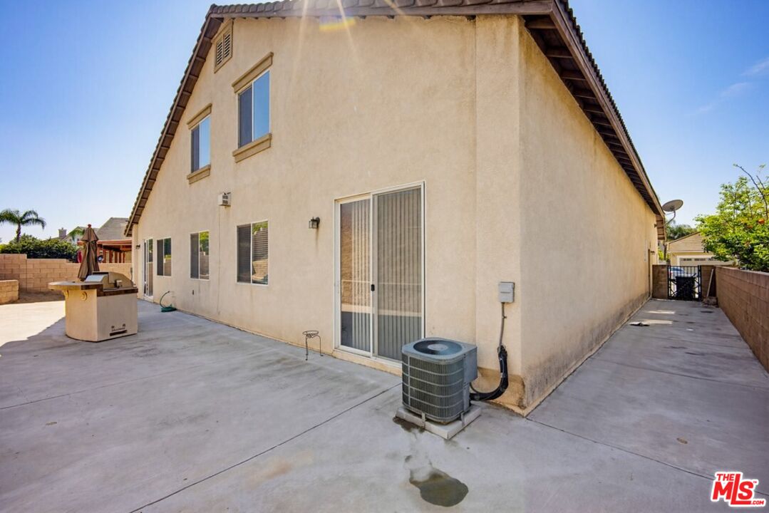 11962 Silver Loop Jurupa Valley, CA 91752 - Photo 62 of 70