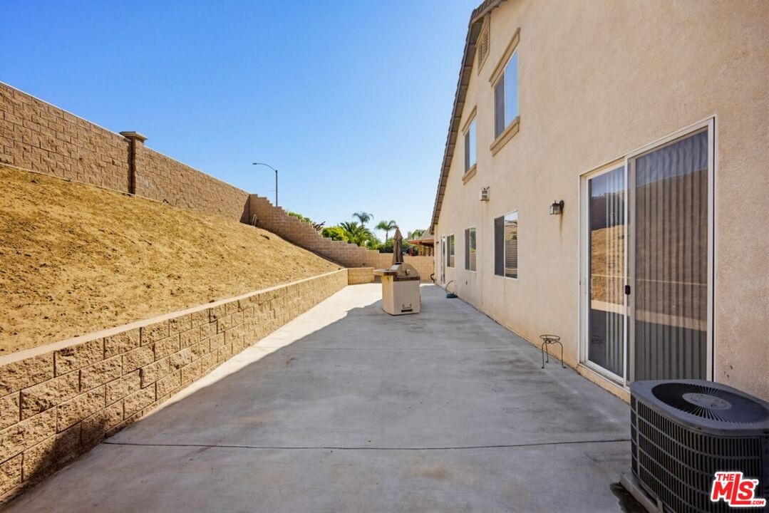 11962 Silver Loop Jurupa Valley, CA 91752 - Photo 63 of 70